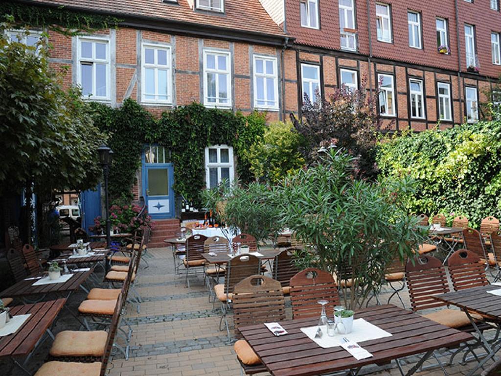 Hotel Weinhaus Woehler à Schwerin  Extérieur photo
