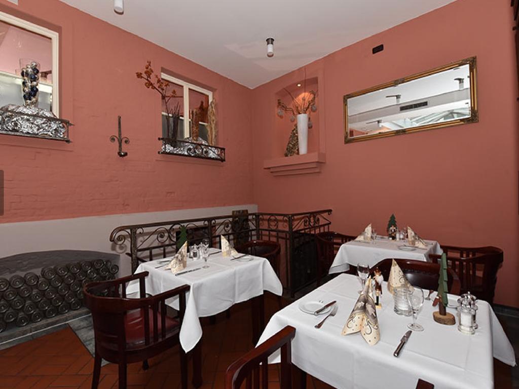 Hotel Weinhaus Woehler à Schwerin  Extérieur photo