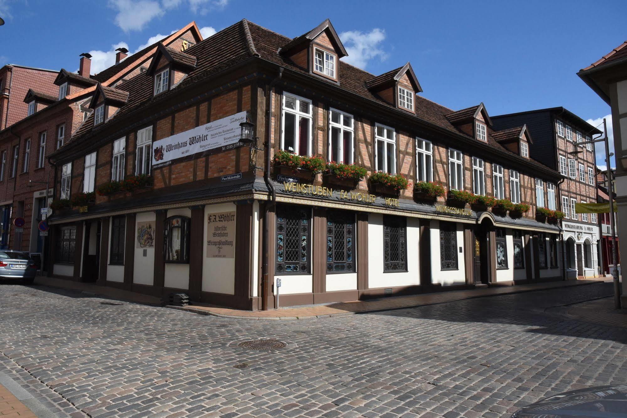 Hotel Weinhaus Woehler à Schwerin  Extérieur photo