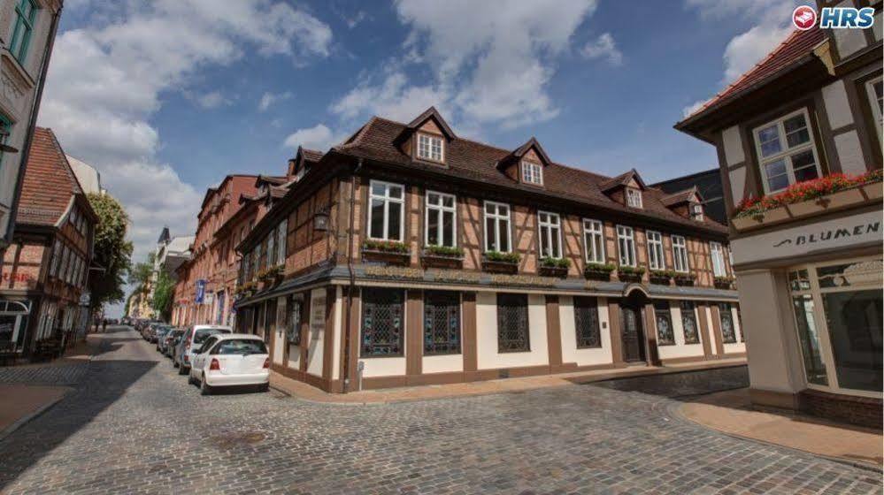 Hotel Weinhaus Woehler à Schwerin  Extérieur photo